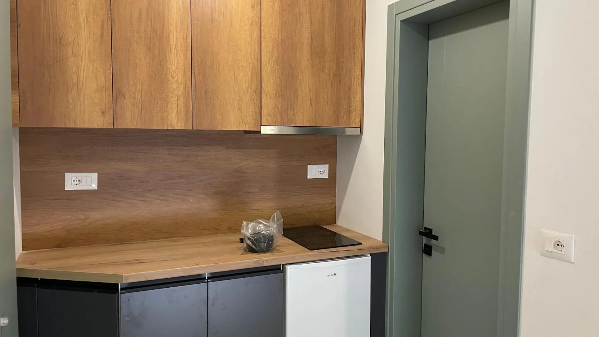 Hotel Emily,S Borsh Apartment